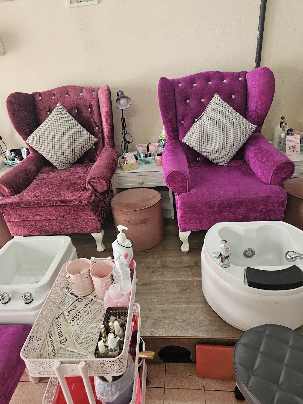7 Century Nail Studio