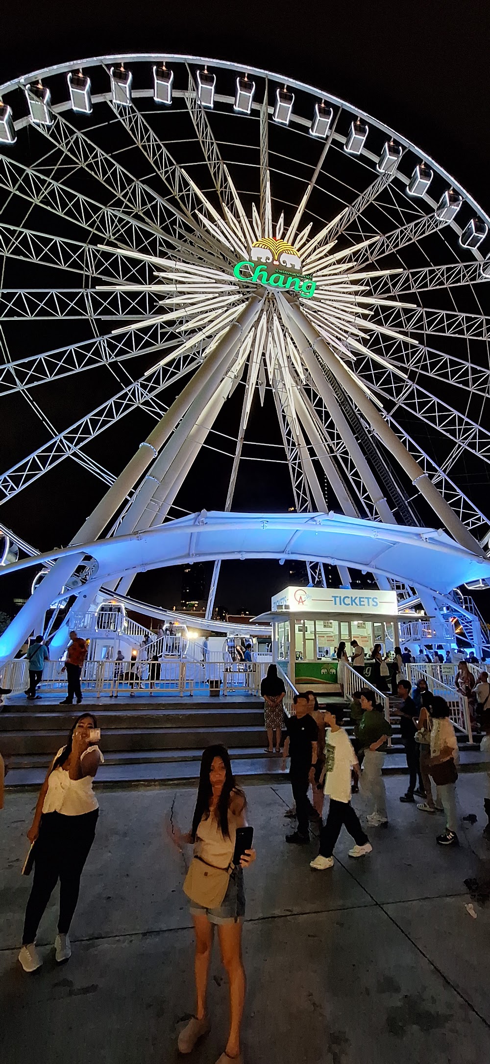 Asiatique The Riverfront