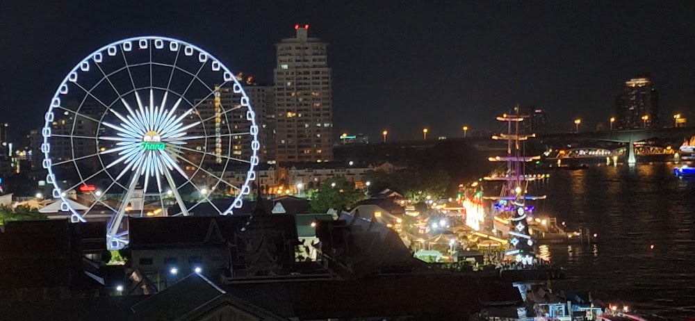 Asiatique The Riverfront