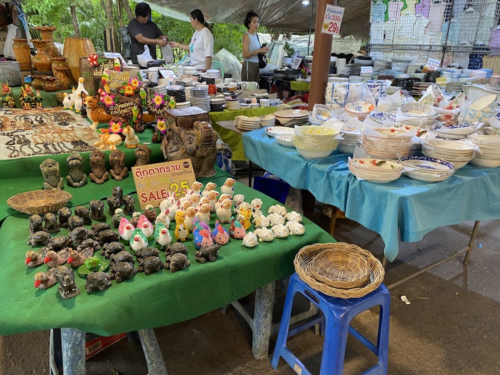 Bang Nam Phueng Floating Market