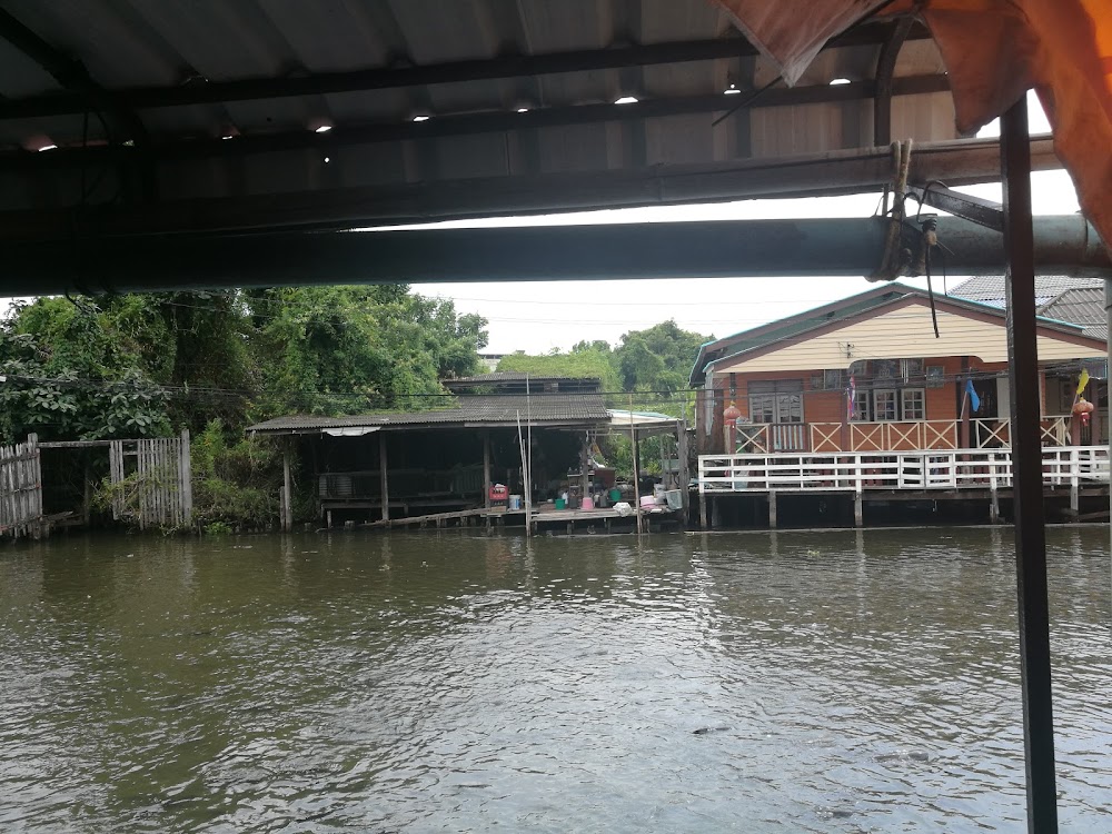 Bang Phli Floating Market