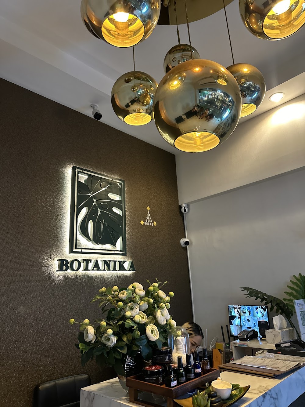 Botanika Massage & Spa