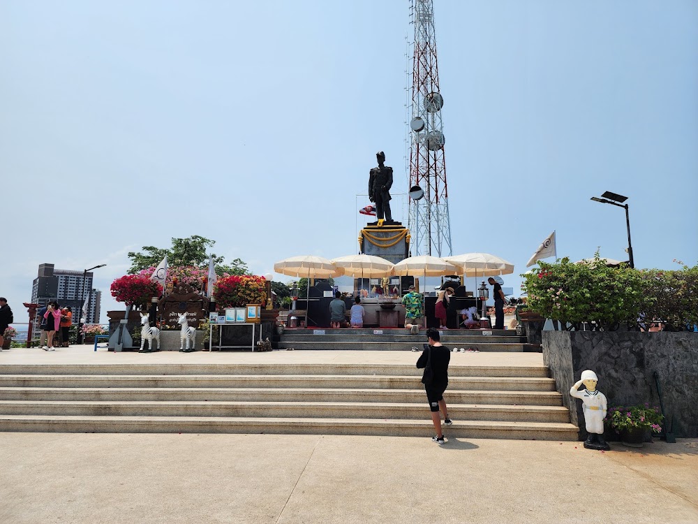 Chumphonket Udomsak Monument