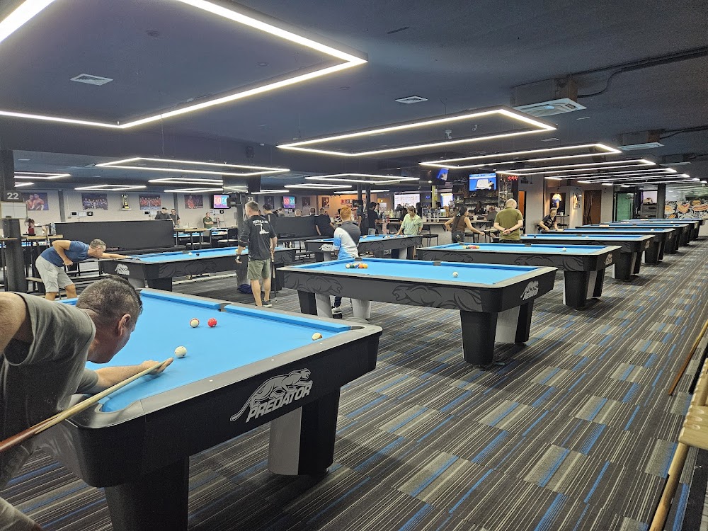 Double Kiss Pool Hall & Sports Lounge