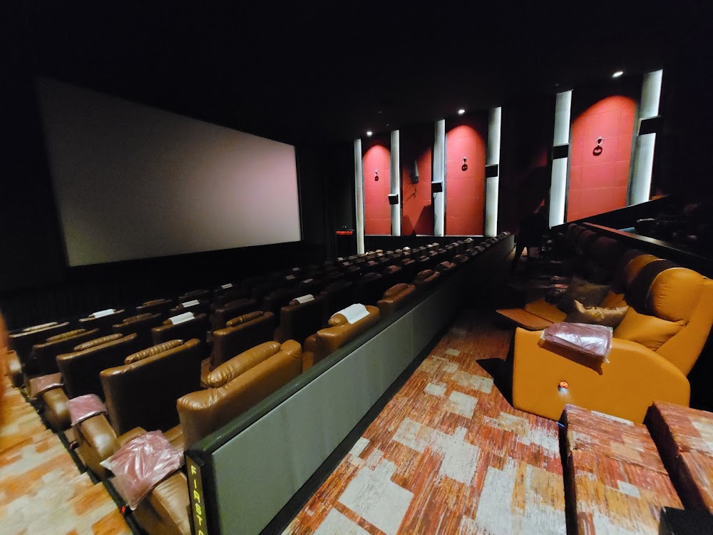 Emprive Cineclub