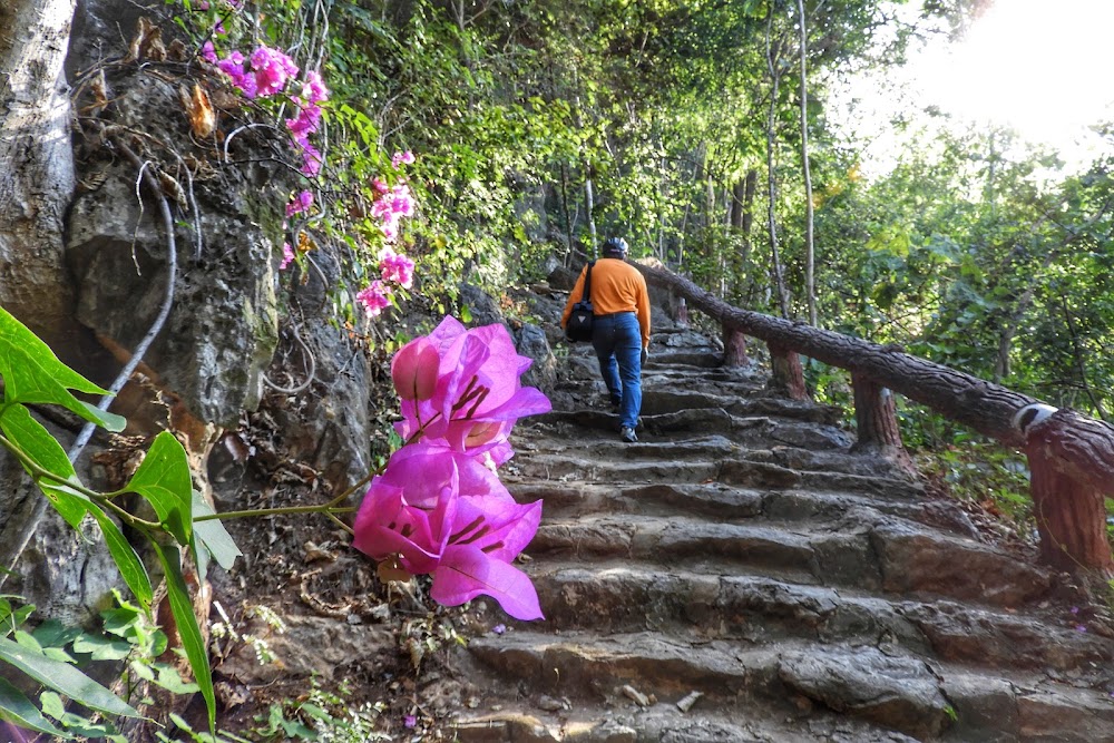 Hat Nang Khoi
