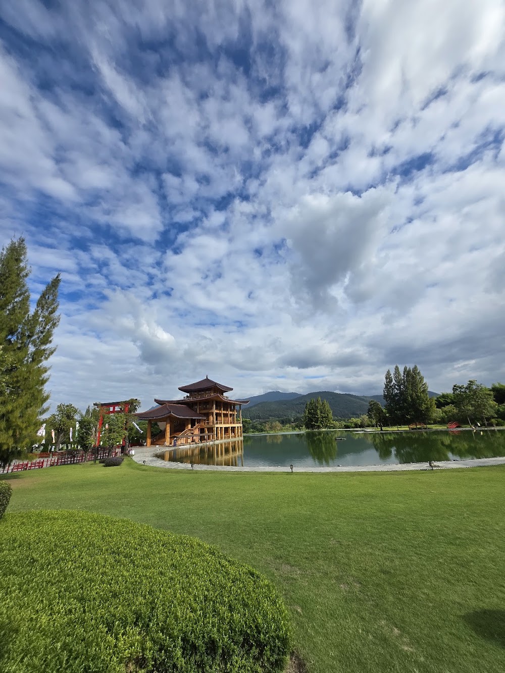 Hinoki Land