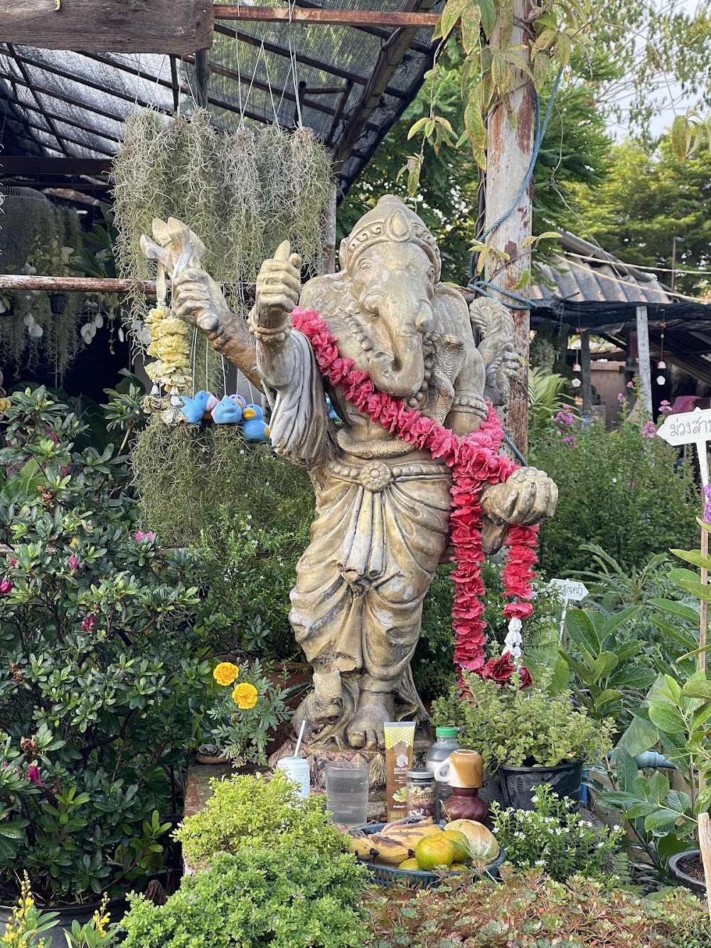 Khamthiang Flower Market