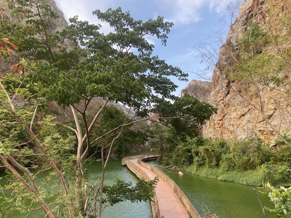 Khao Ngu Stone Park