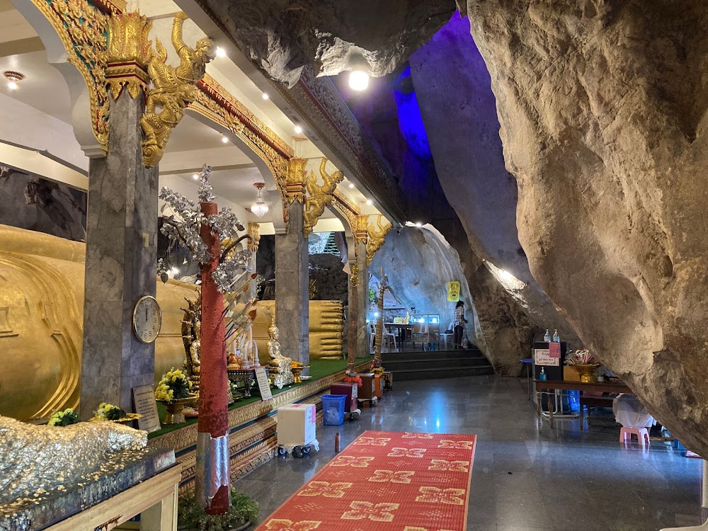 Khao Yoi Cave