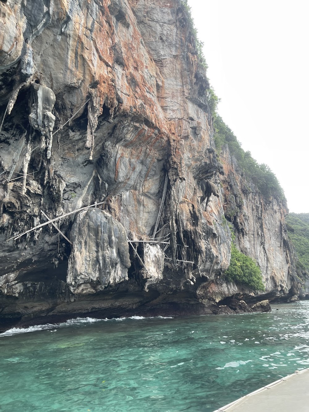 Koh Kai Rock Cave