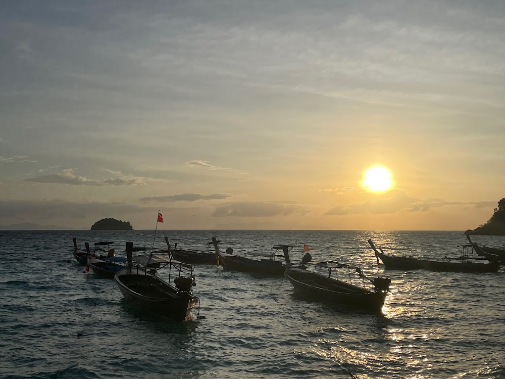 Koh Lipe Castaway Divers