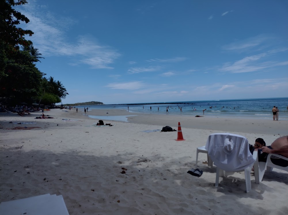 Lipsmackers Beach Bar