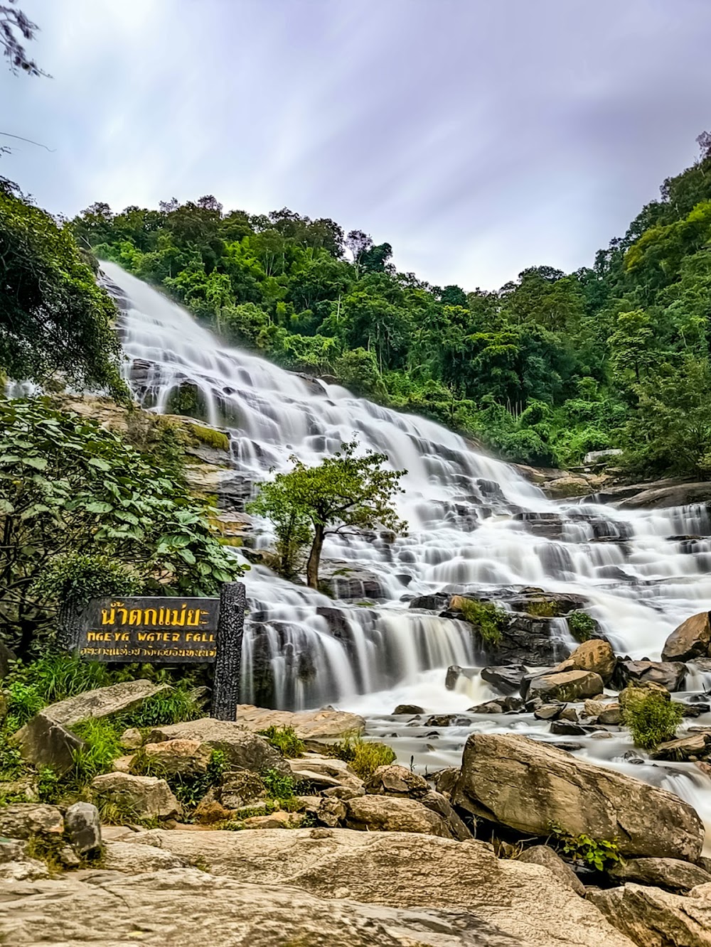 Mae Ya Waterfall