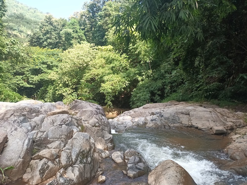 Nang Lae Nai Waterfall