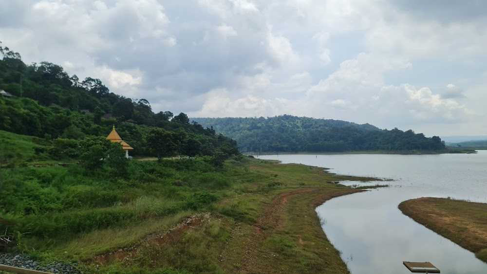 Naruebodindrachinta Reservoir