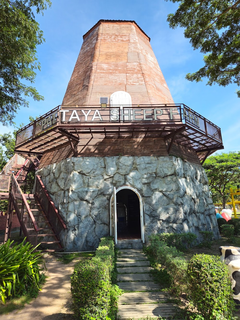 Pattaya Sheep Farm