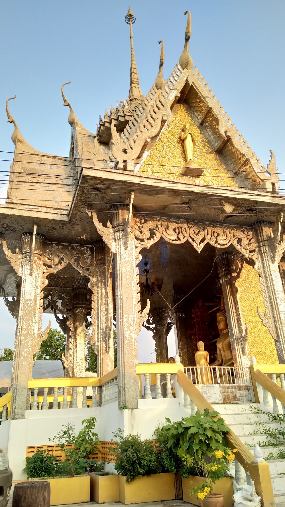 Phan Thai Norasing Shrine