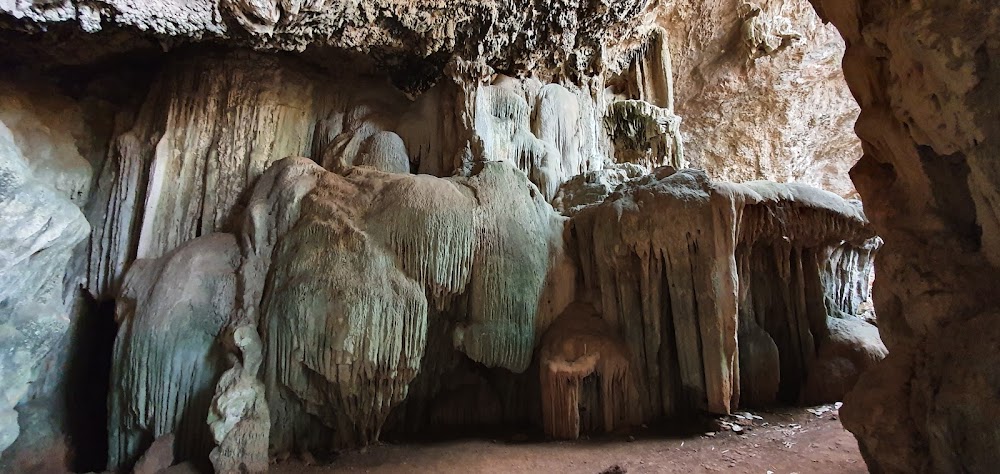 Phra That Cave