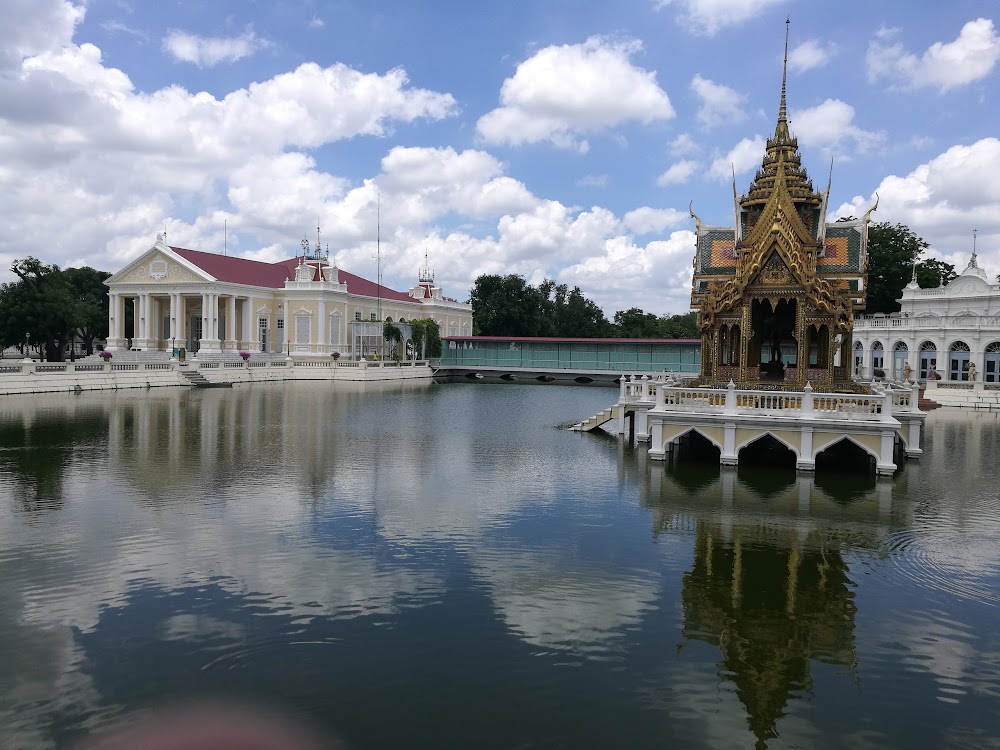 Phra Thinang Wehart Chamrun