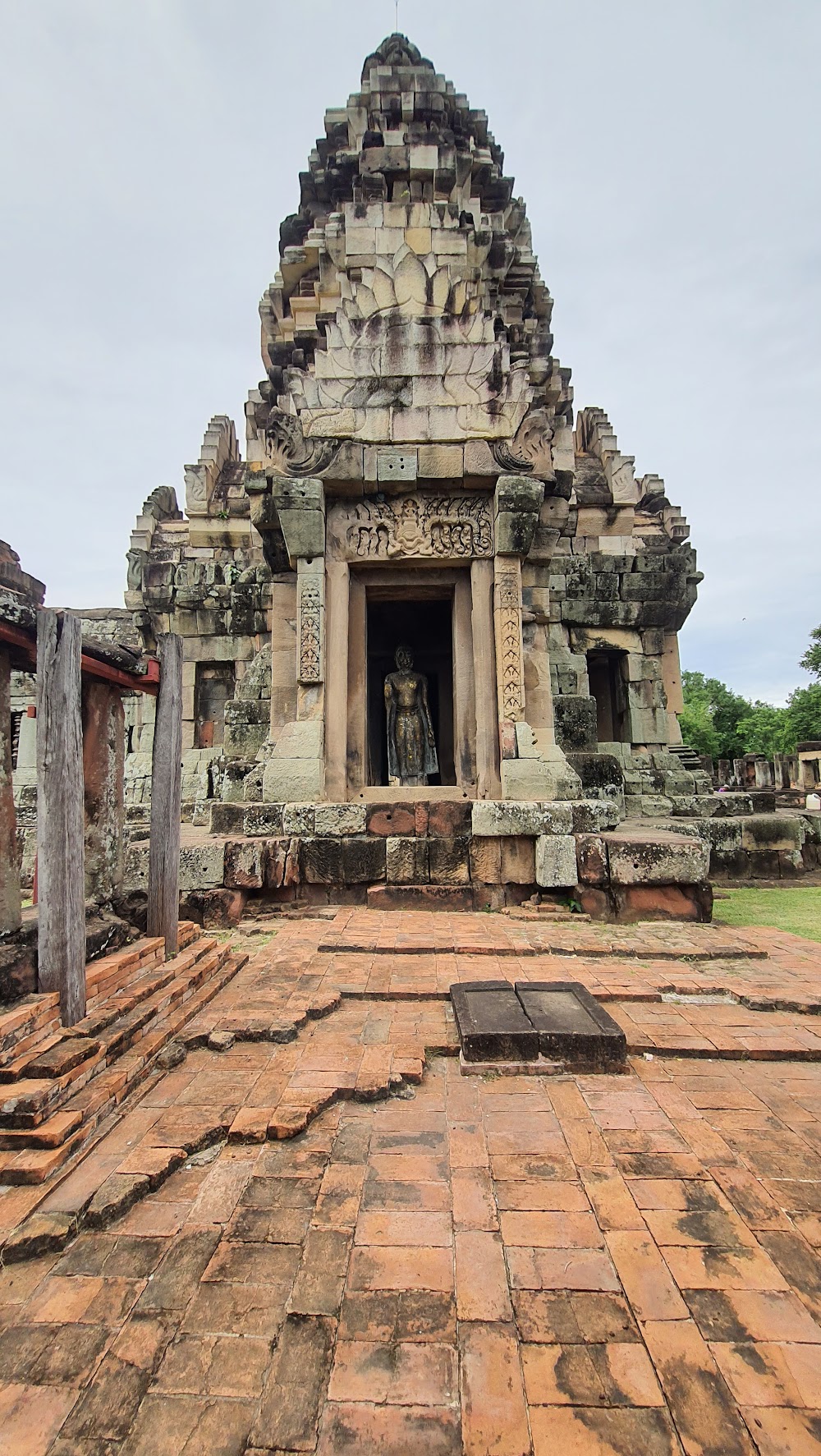 Prasat Hin Phanom Wan