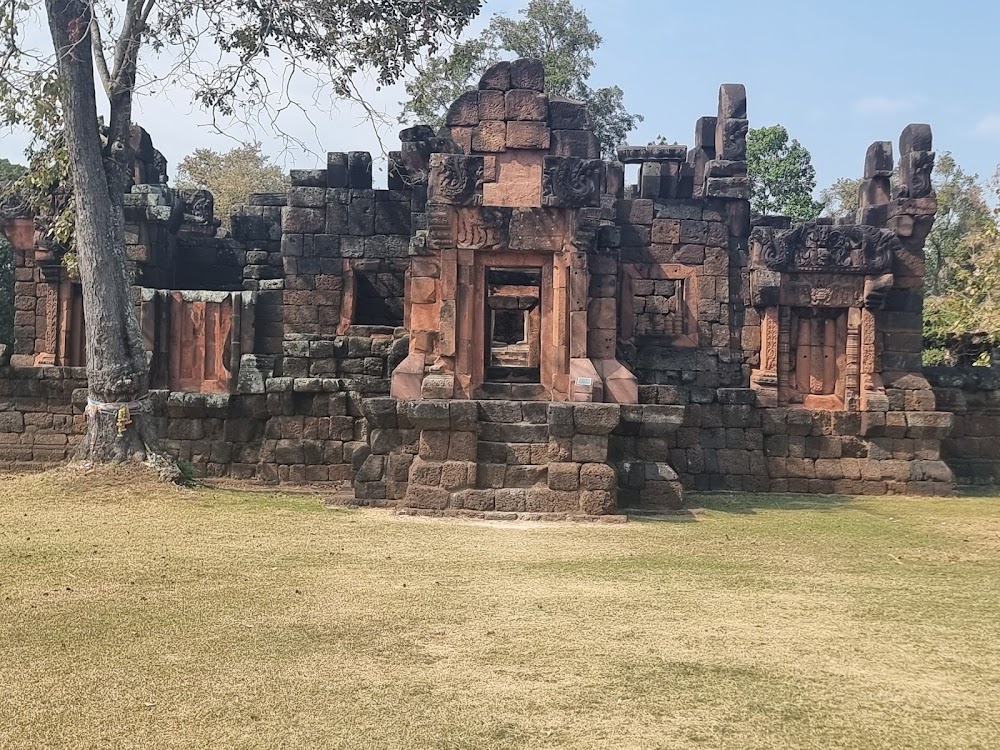 Prasat Puay Noi