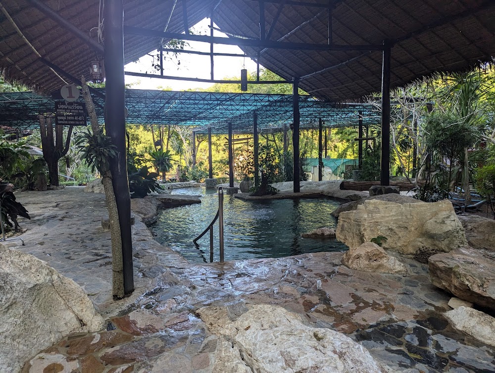 Rock Valley Hot Spring & Fish Spa