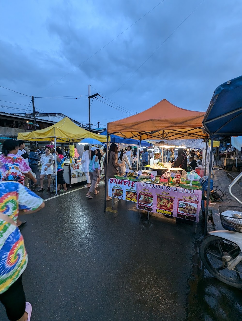 Sangkhla Buri Market