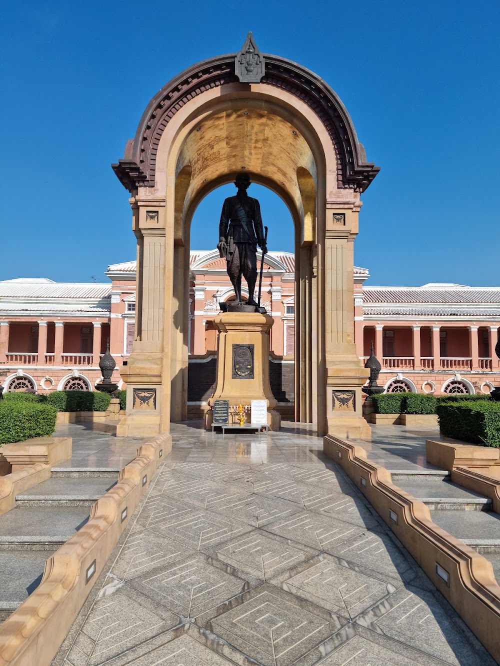 Saranrom Palace