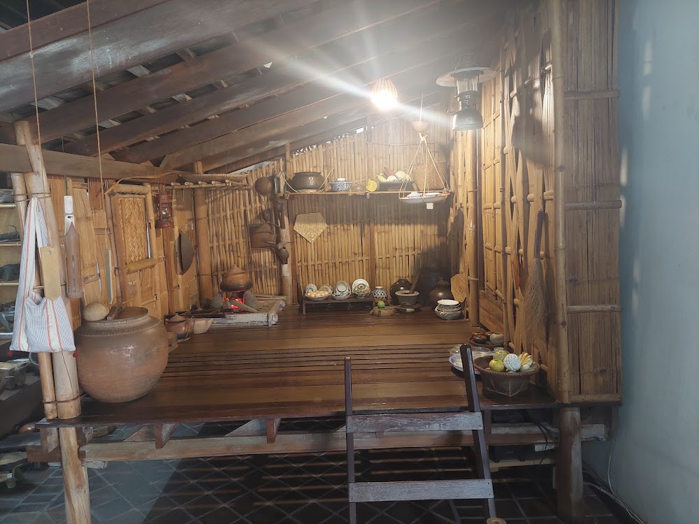Sgt. Maj. Thawee Folk Museum