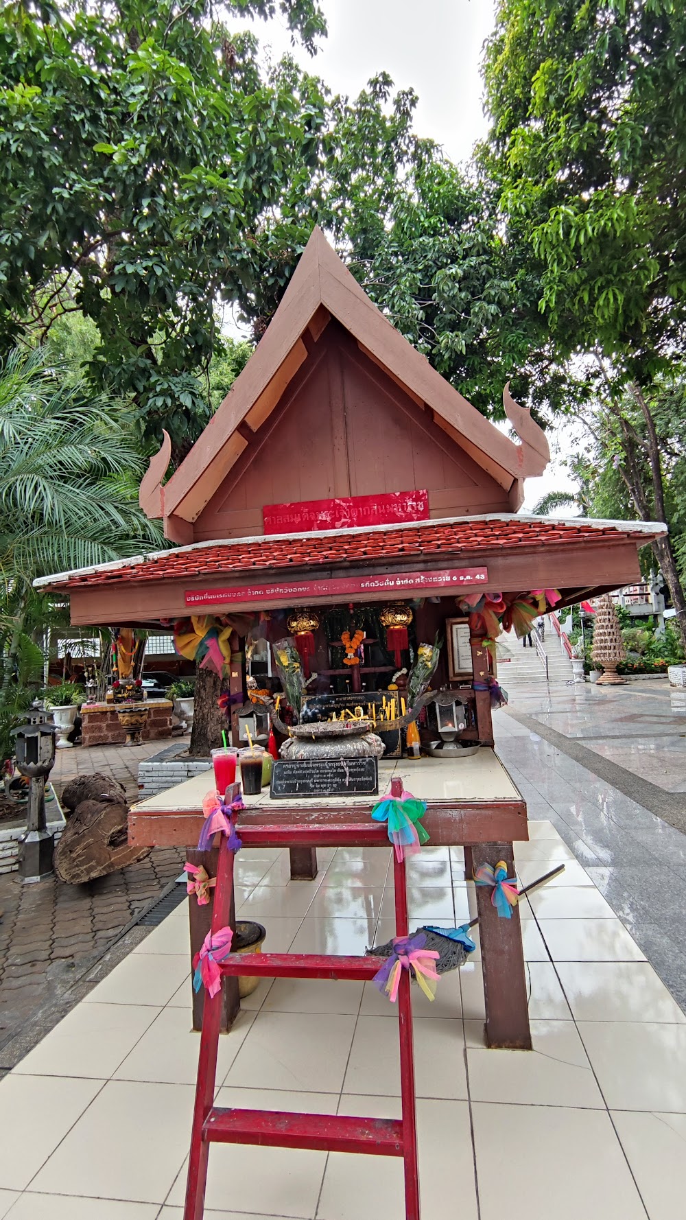 Shrine of King Taksin the Great