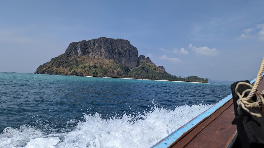 Singthongchai Speedboat Travel & Tours