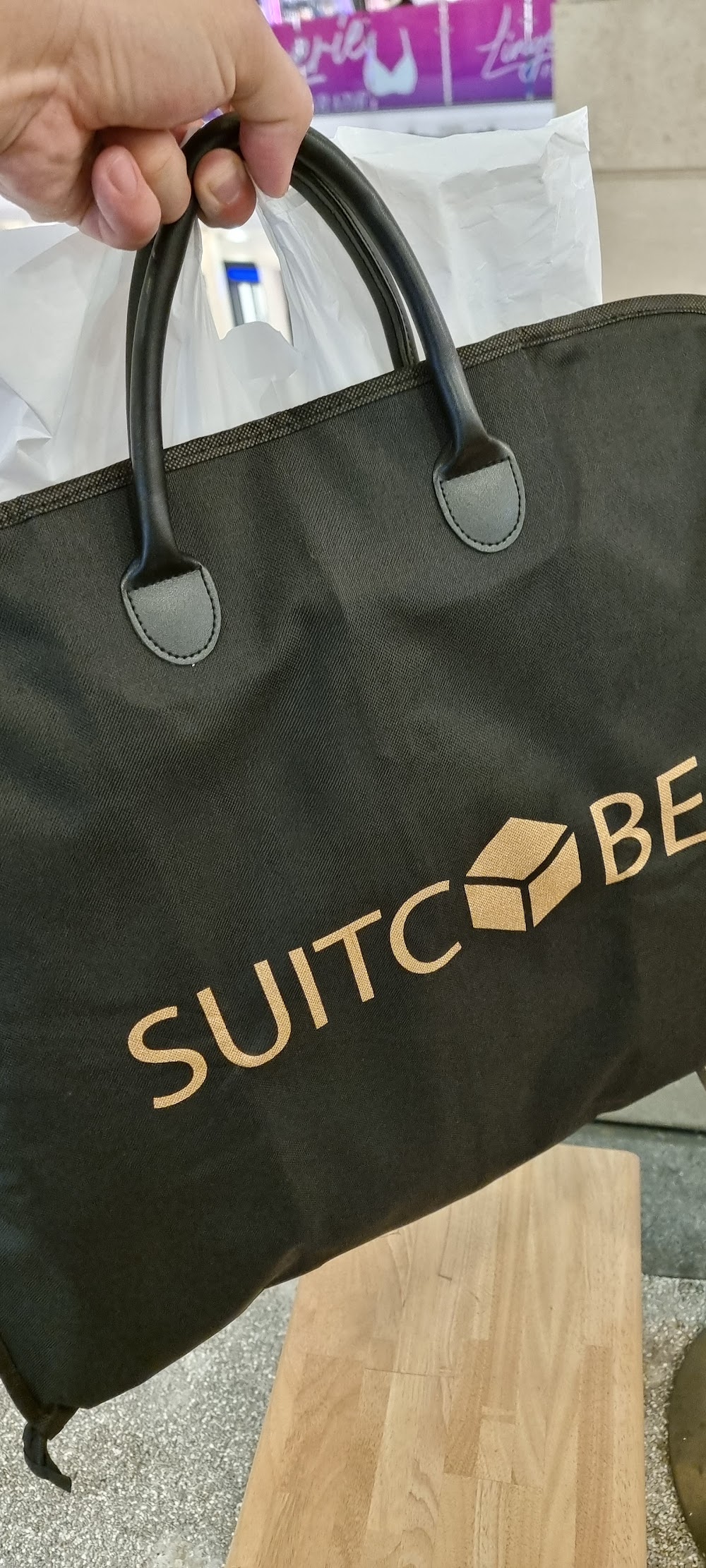 SUITCUBE (Terminal21 Asoke)