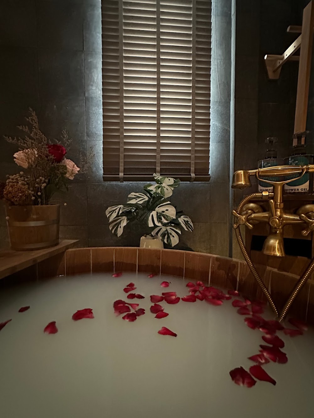 The Relax Spa and Massage