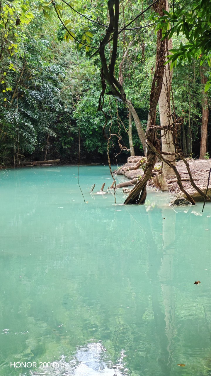 Wang Kan Lueng Waterfall