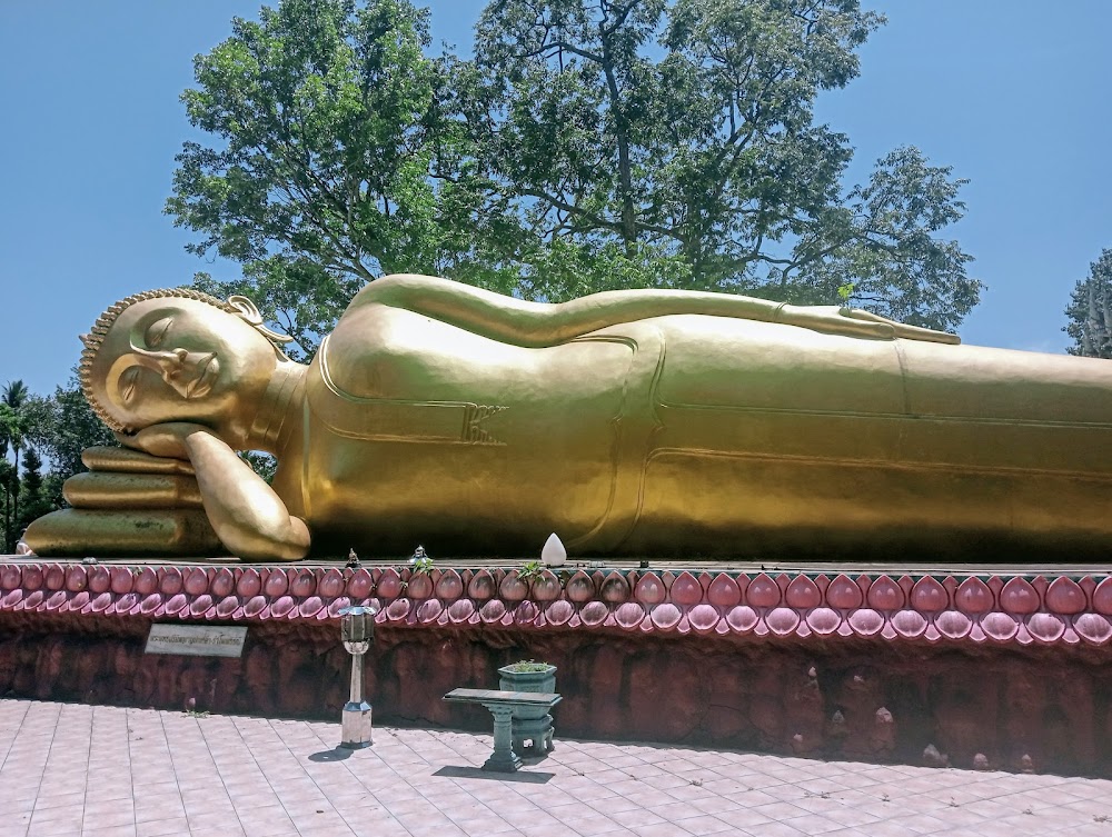 Wat Chak Yai Buddhist Park