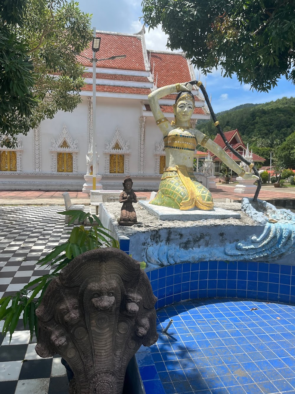 Wat Chaloklum