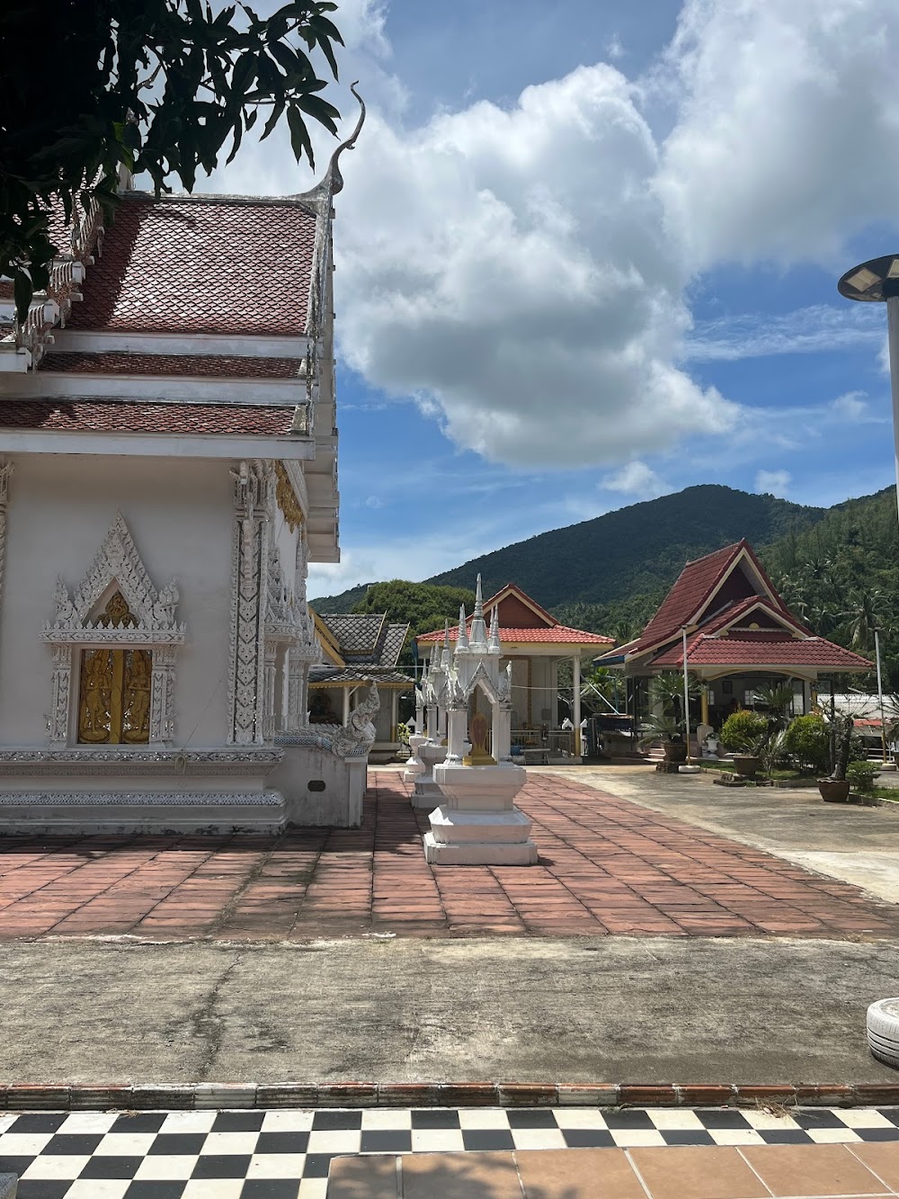 Wat Chaloklum