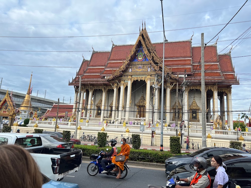 Wat Don Mueang- Phra Arramluang