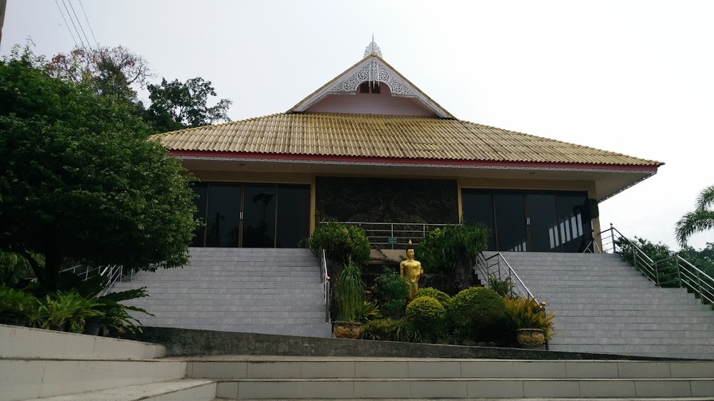 Wat Khao Kaeo
