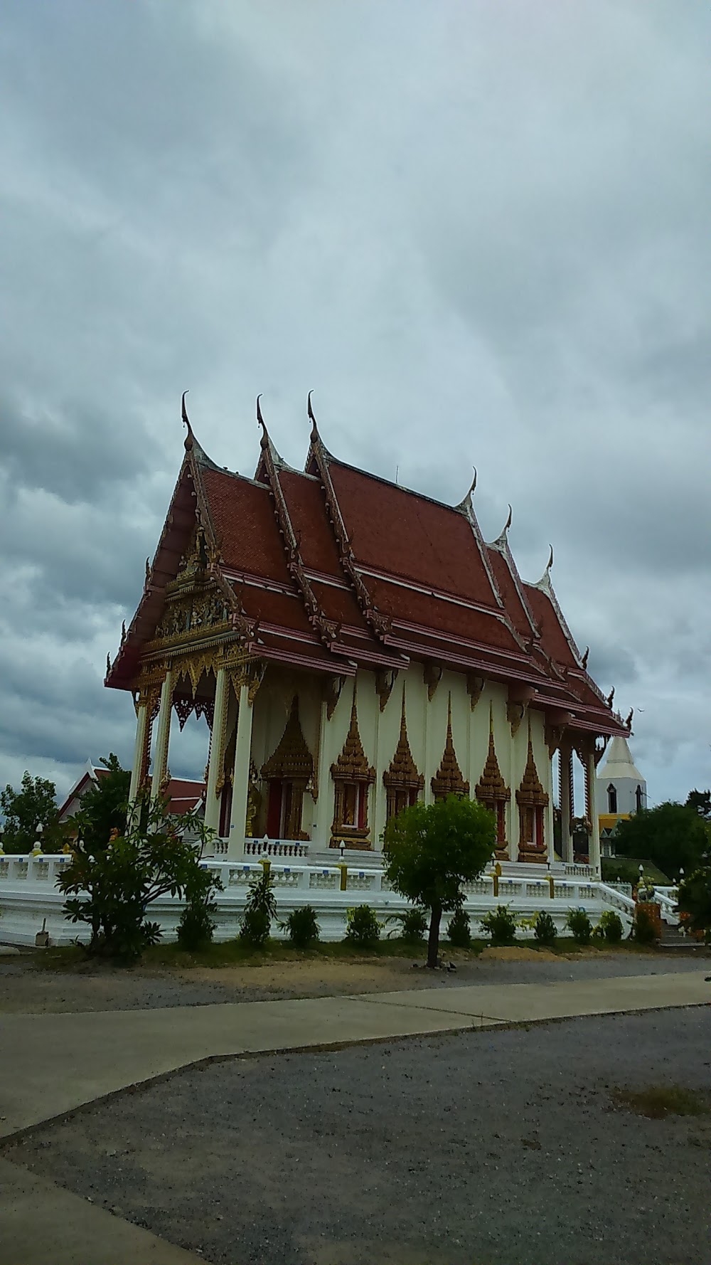 Wat Khao Lan Thom