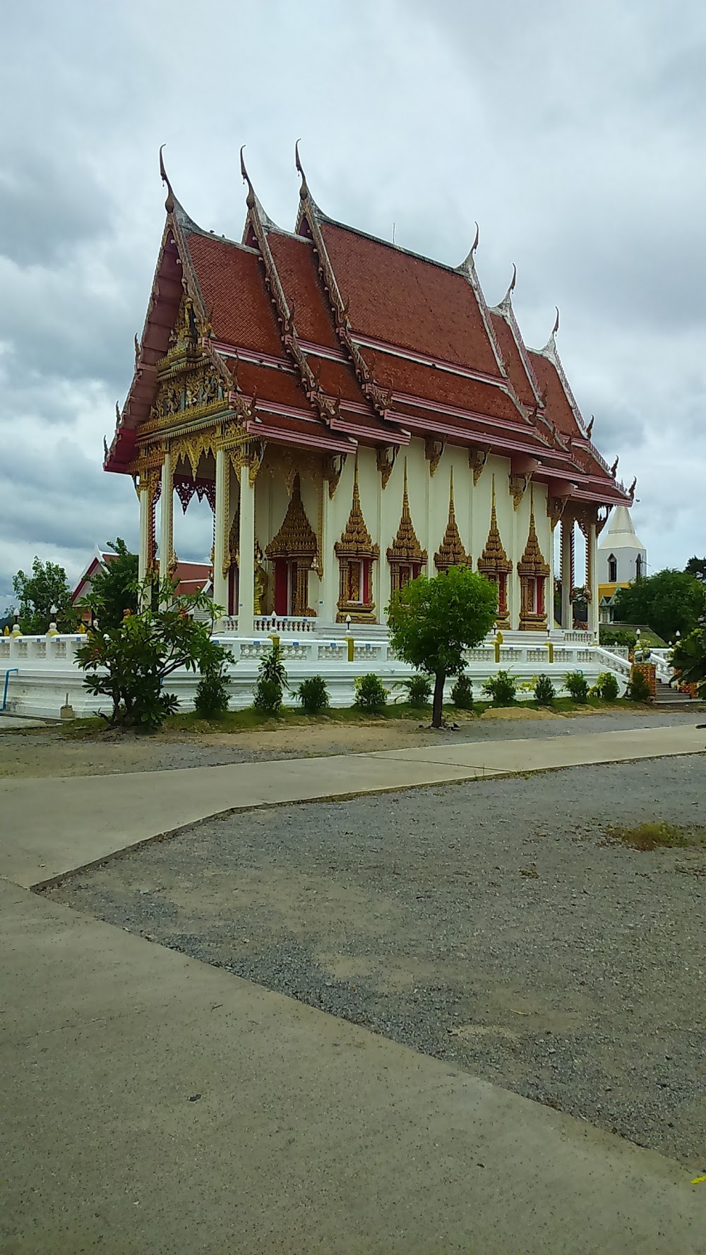 Wat Khao Lan Thom