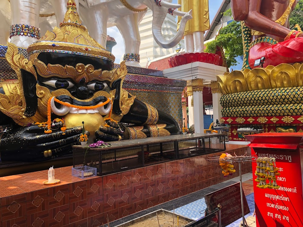 Wat Khun Thai Tha Ram Temple