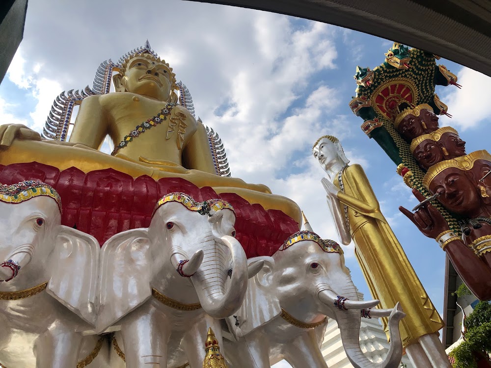 Wat Khun Thai Tha Ram Temple