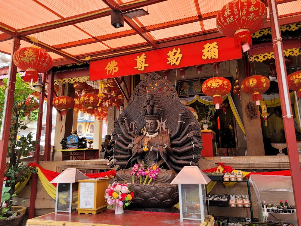 Wat Kuson Samakhon
