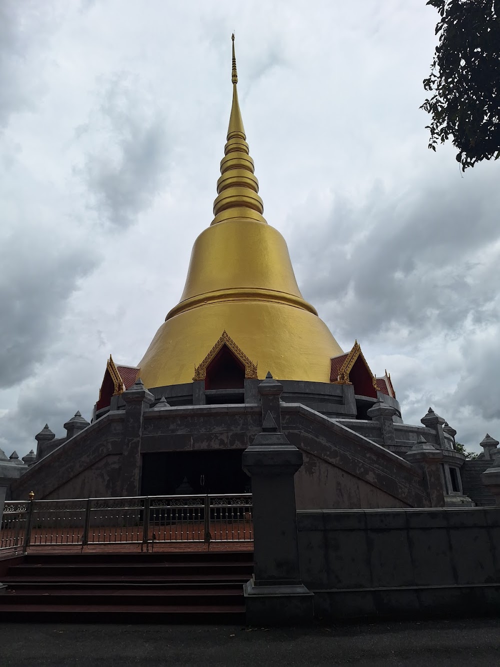 Wat Lahan Rai Temple