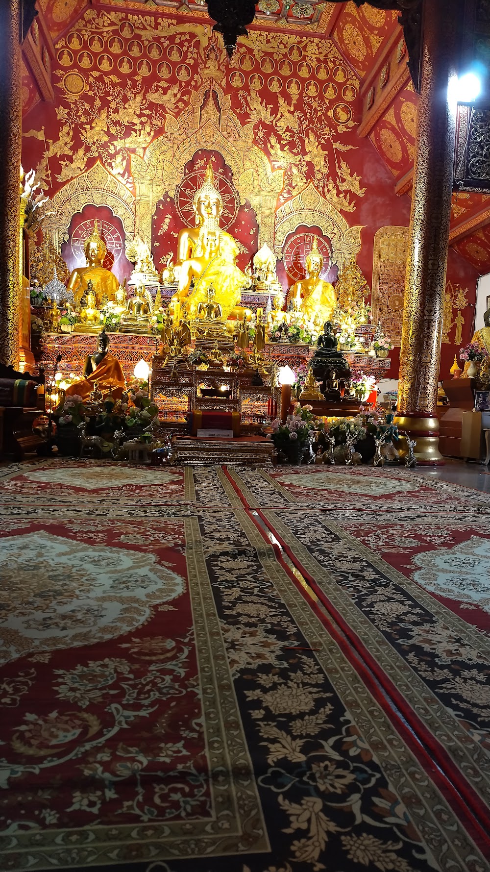 Wat Loi Khro