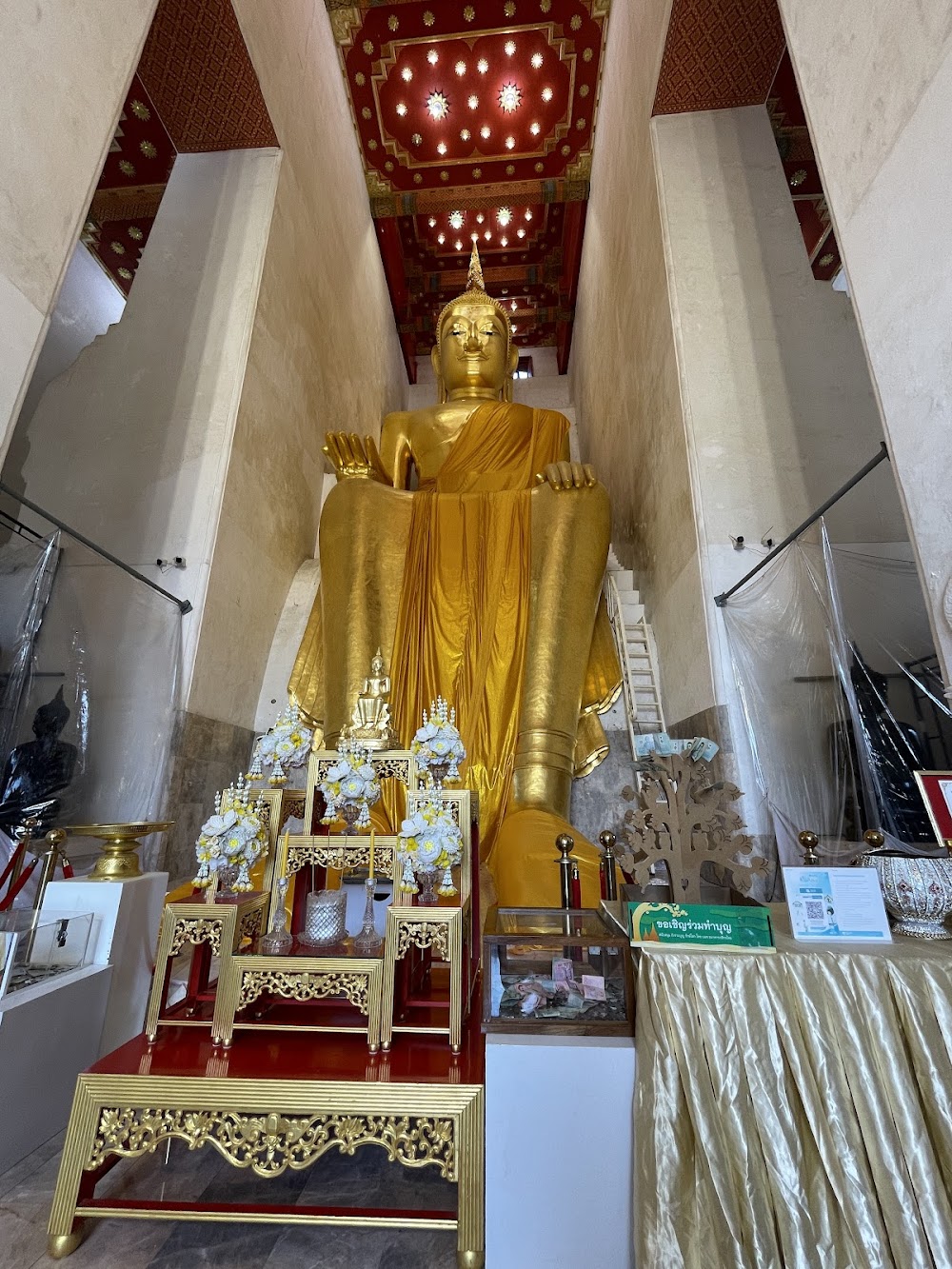 Wat Pa Lelai Woraviharn