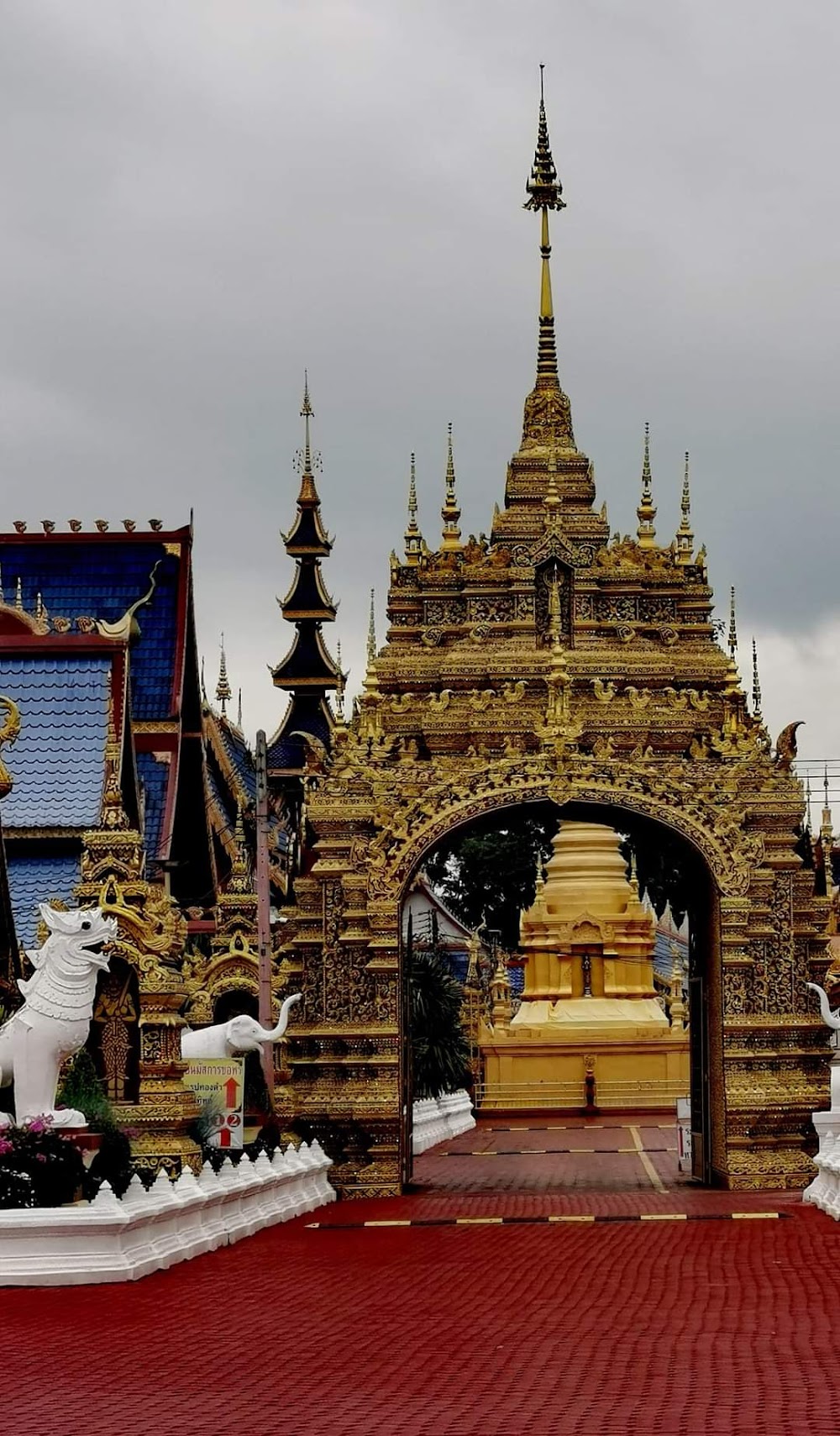 Wat Phiphat Mongkhon