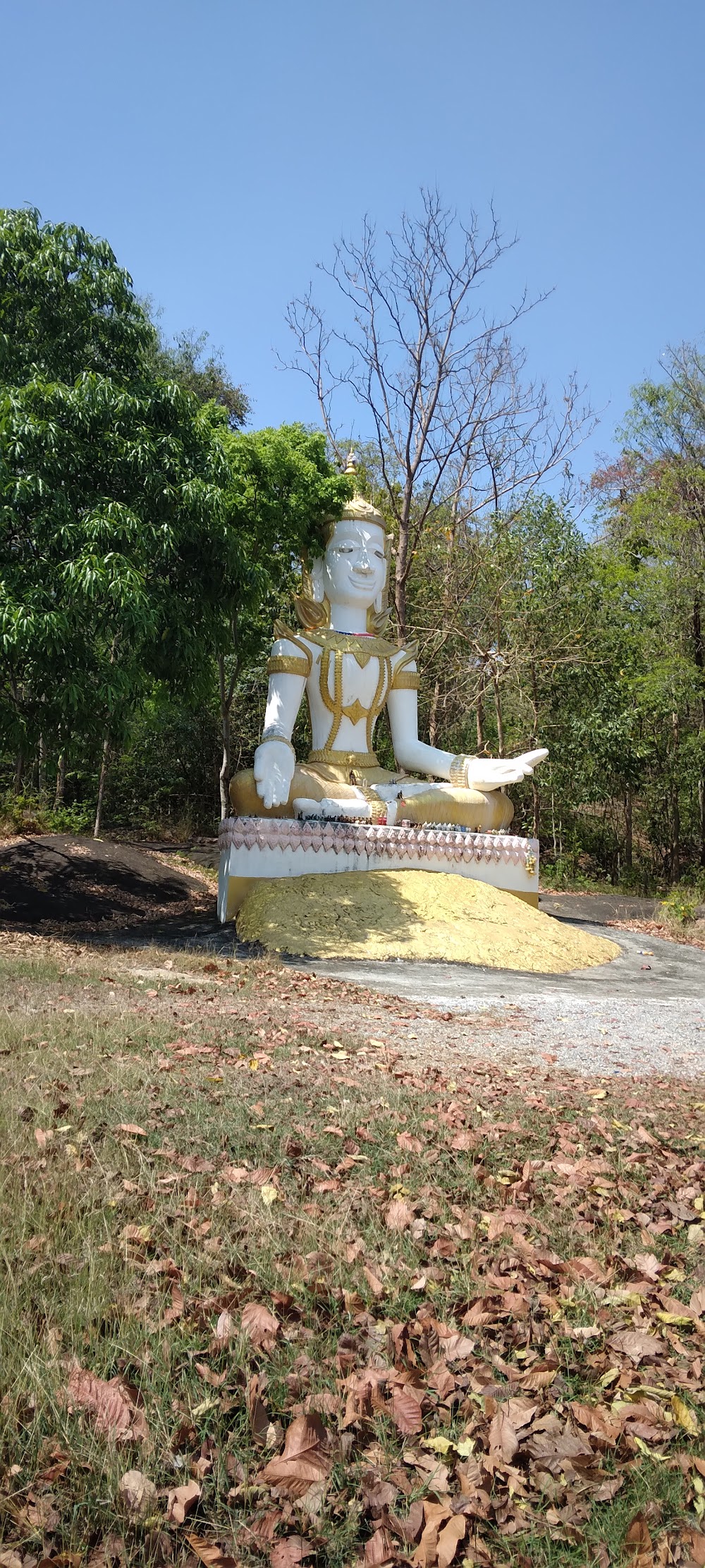 Wat Phra Bat Pan Kham